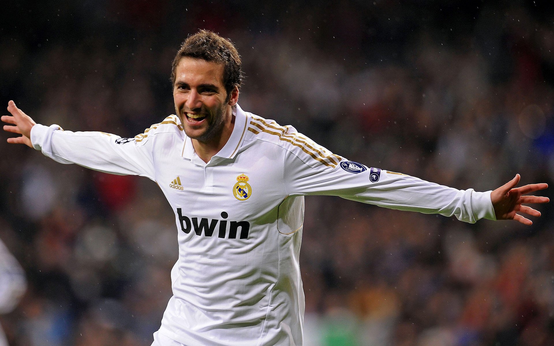 开云体育-FPS项目职业战队扩张多名选手迎机会,fps战队成员名单